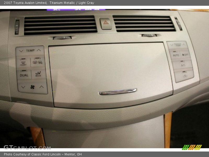 Titanium Metallic / Light Gray 2007 Toyota Avalon Limited