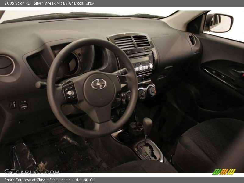 Silver Streak Mica / Charcoal Gray 2009 Scion xD