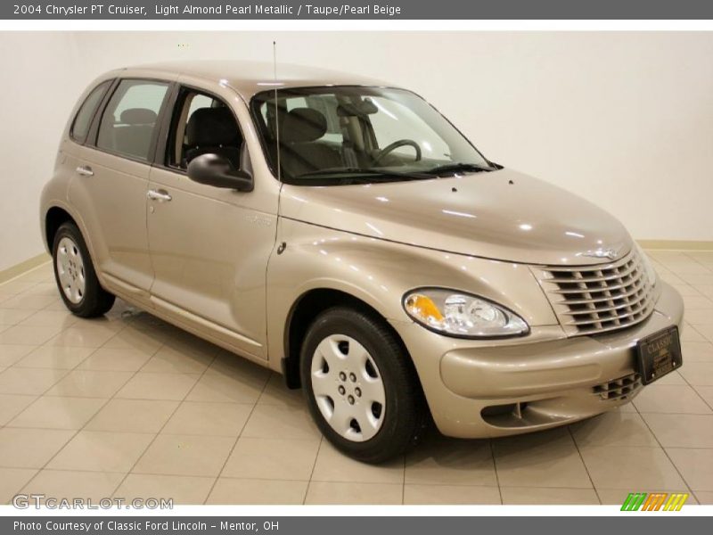 Light Almond Pearl Metallic / Taupe/Pearl Beige 2004 Chrysler PT Cruiser