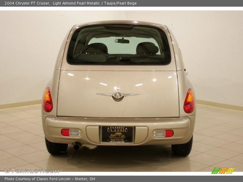 Light Almond Pearl Metallic / Taupe/Pearl Beige 2004 Chrysler PT Cruiser