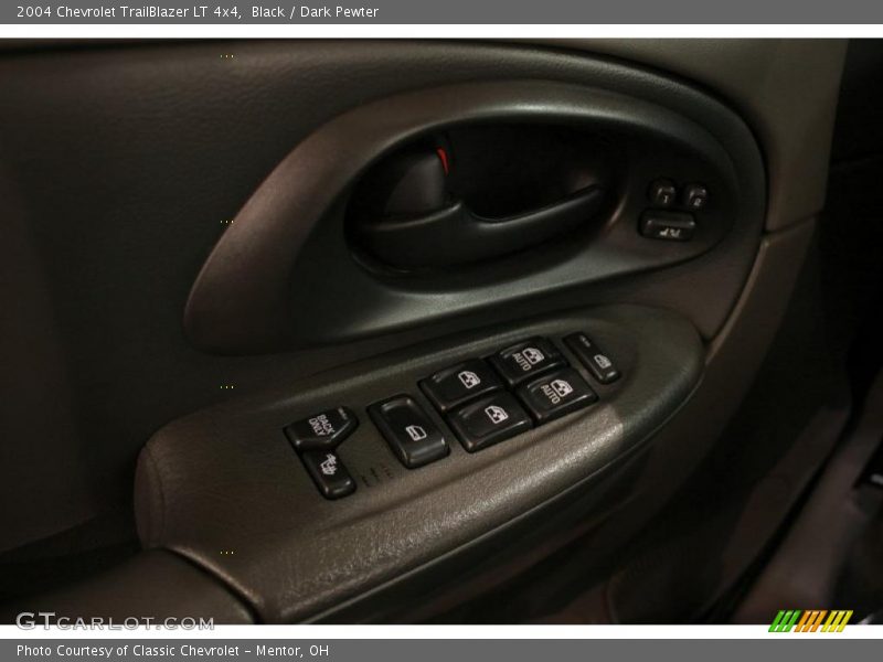 Black / Dark Pewter 2004 Chevrolet TrailBlazer LT 4x4