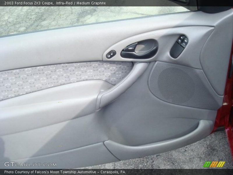 Infra-Red / Medium Graphite 2003 Ford Focus ZX3 Coupe