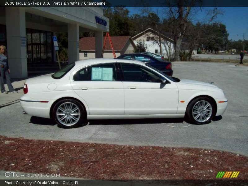 Porcelain White / Champagne 2008 Jaguar S-Type 3.0