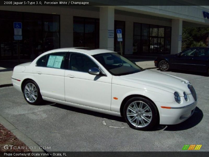 Porcelain White / Champagne 2008 Jaguar S-Type 3.0