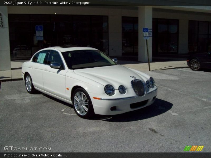 Porcelain White / Champagne 2008 Jaguar S-Type 3.0