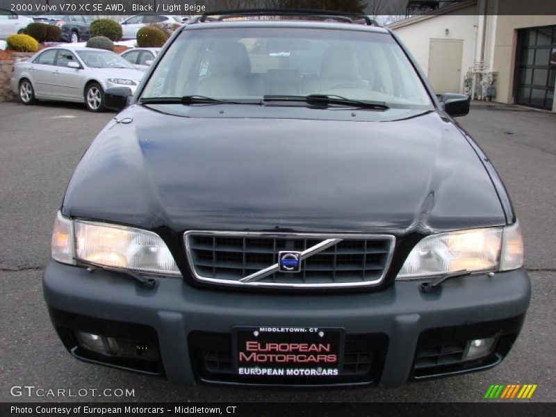Black / Light Beige 2000 Volvo V70 XC SE AWD