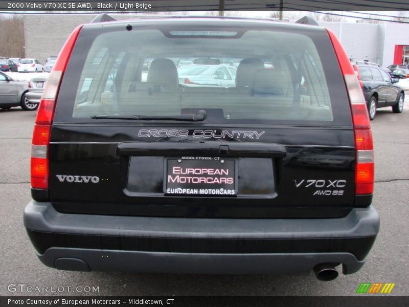 Black / Light Beige 2000 Volvo V70 XC SE AWD