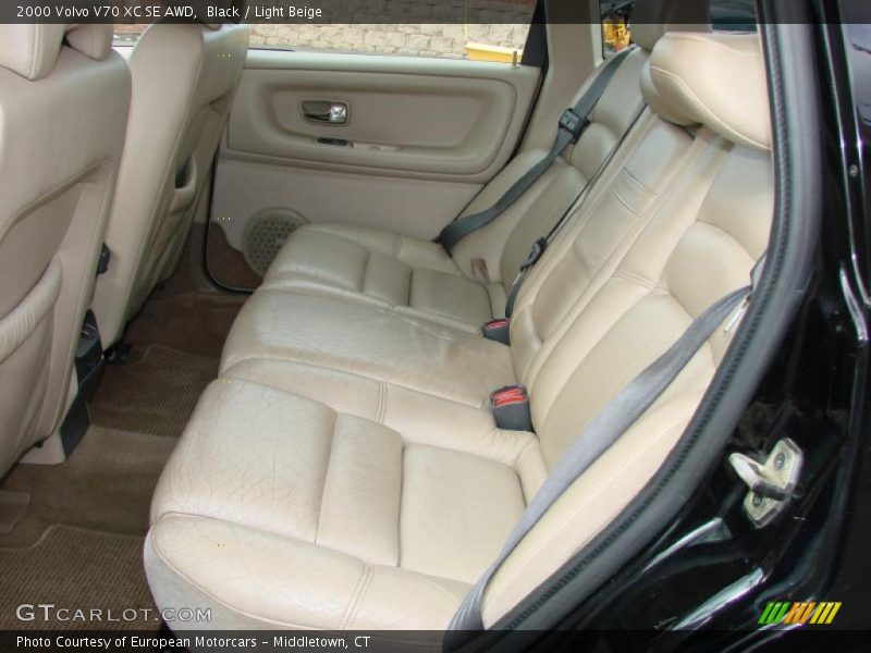 Black / Light Beige 2000 Volvo V70 XC SE AWD