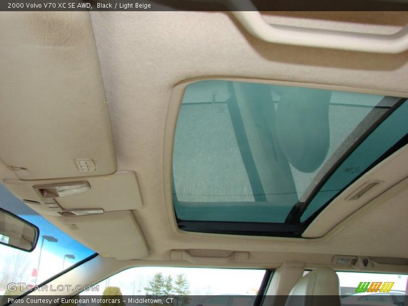 Black / Light Beige 2000 Volvo V70 XC SE AWD