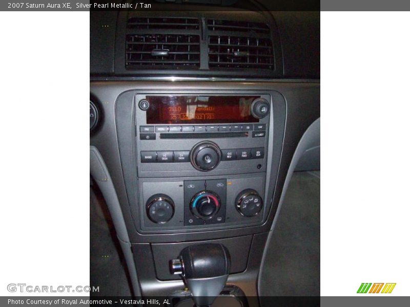 Silver Pearl Metallic / Tan 2007 Saturn Aura XE