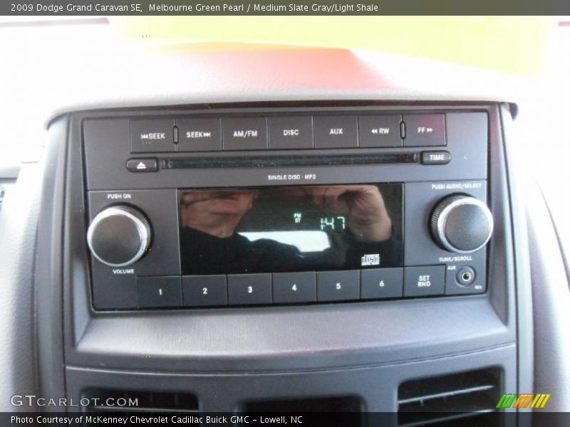 Melbourne Green Pearl / Medium Slate Gray/Light Shale 2009 Dodge Grand Caravan SE