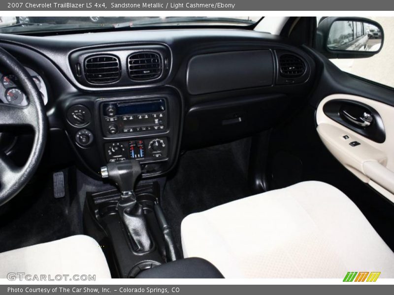 Sandstone Metallic / Light Cashmere/Ebony 2007 Chevrolet TrailBlazer LS 4x4