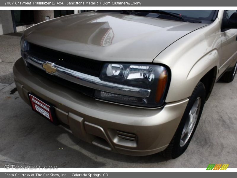 Sandstone Metallic / Light Cashmere/Ebony 2007 Chevrolet TrailBlazer LS 4x4