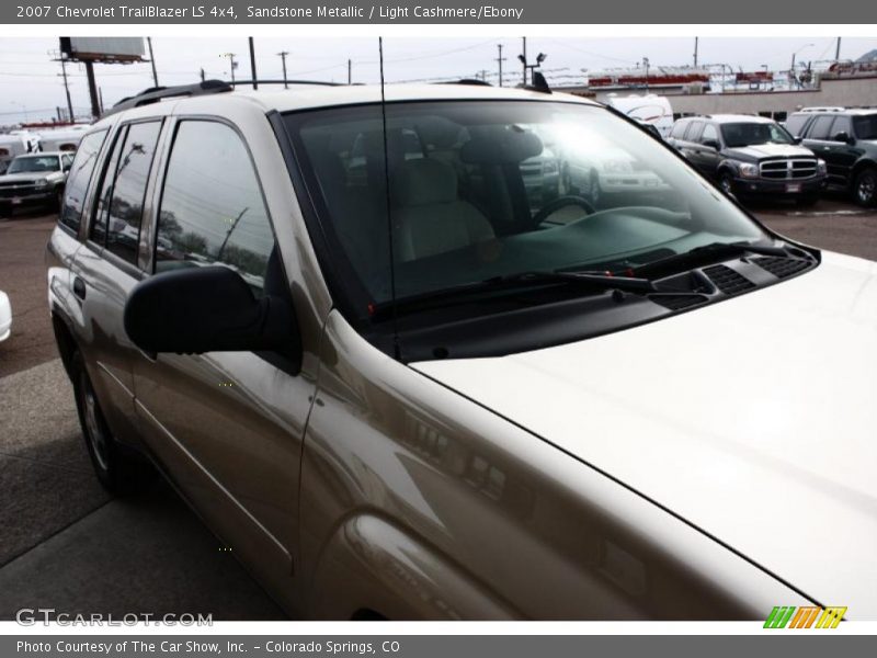 Sandstone Metallic / Light Cashmere/Ebony 2007 Chevrolet TrailBlazer LS 4x4