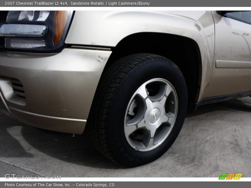 Sandstone Metallic / Light Cashmere/Ebony 2007 Chevrolet TrailBlazer LS 4x4