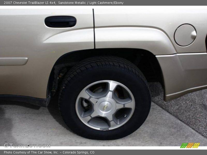 Sandstone Metallic / Light Cashmere/Ebony 2007 Chevrolet TrailBlazer LS 4x4