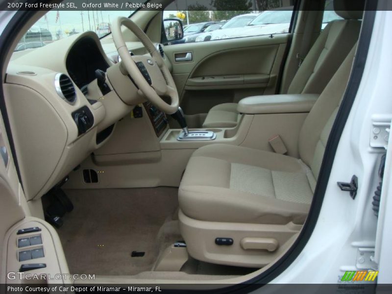 Oxford White / Pebble Beige 2007 Ford Freestyle SEL