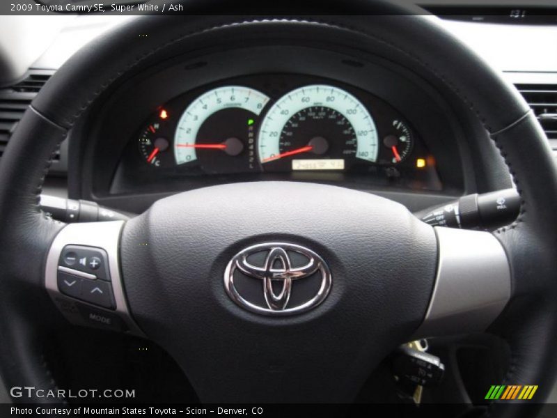 Super White / Ash 2009 Toyota Camry SE