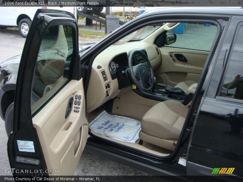Black / Medium/Dark Pebble 2006 Ford Escape XLS