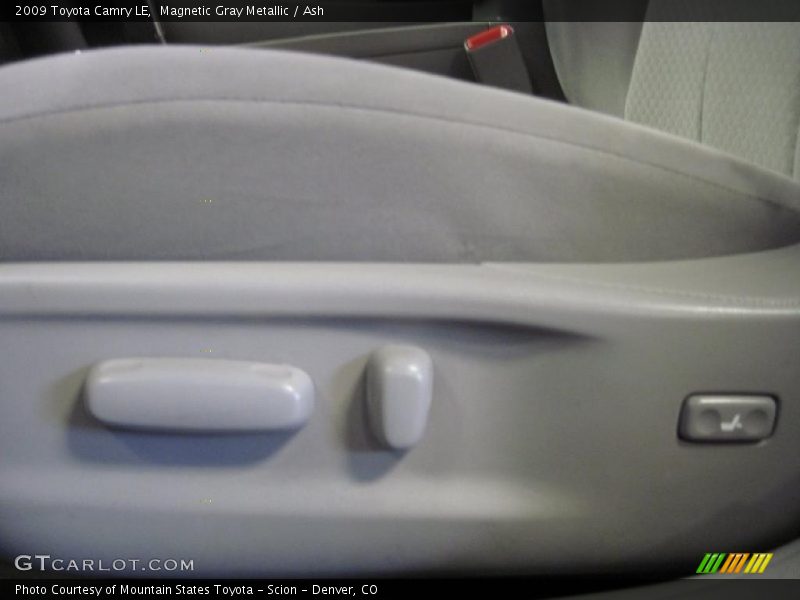 Magnetic Gray Metallic / Ash 2009 Toyota Camry LE