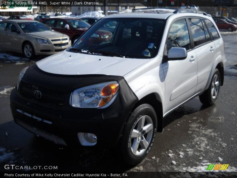 Super White / Dark Charcoal 2004 Toyota RAV4 4WD
