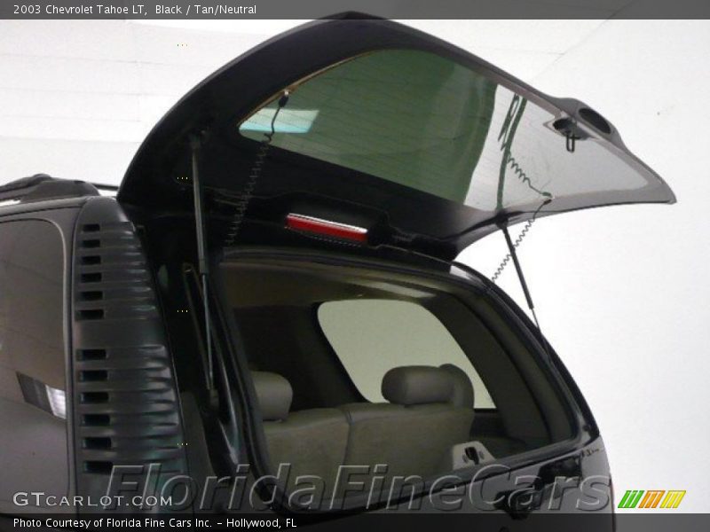 Black / Tan/Neutral 2003 Chevrolet Tahoe LT
