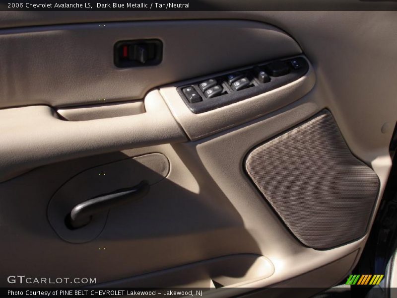 Dark Blue Metallic / Tan/Neutral 2006 Chevrolet Avalanche LS