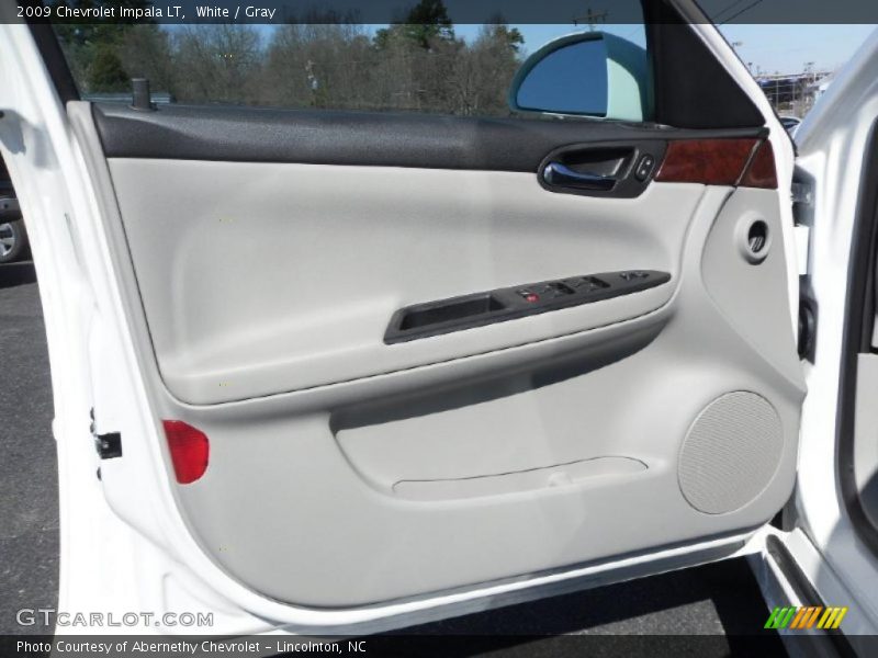 White / Gray 2009 Chevrolet Impala LT