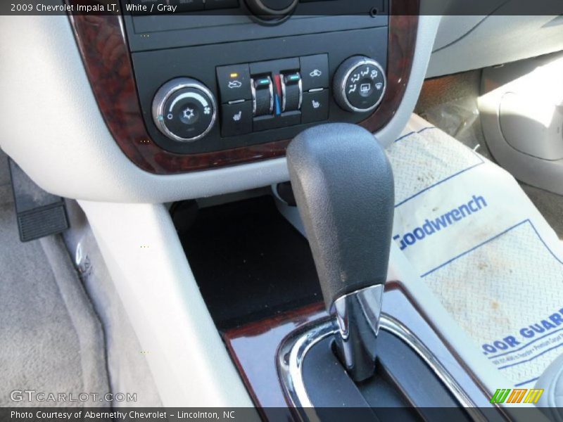 White / Gray 2009 Chevrolet Impala LT