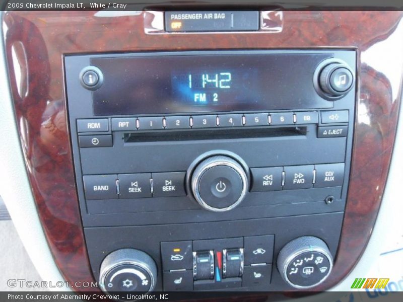 White / Gray 2009 Chevrolet Impala LT