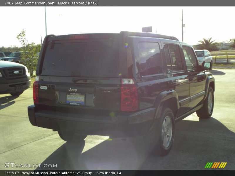 Black Clearcoat / Khaki 2007 Jeep Commander Sport