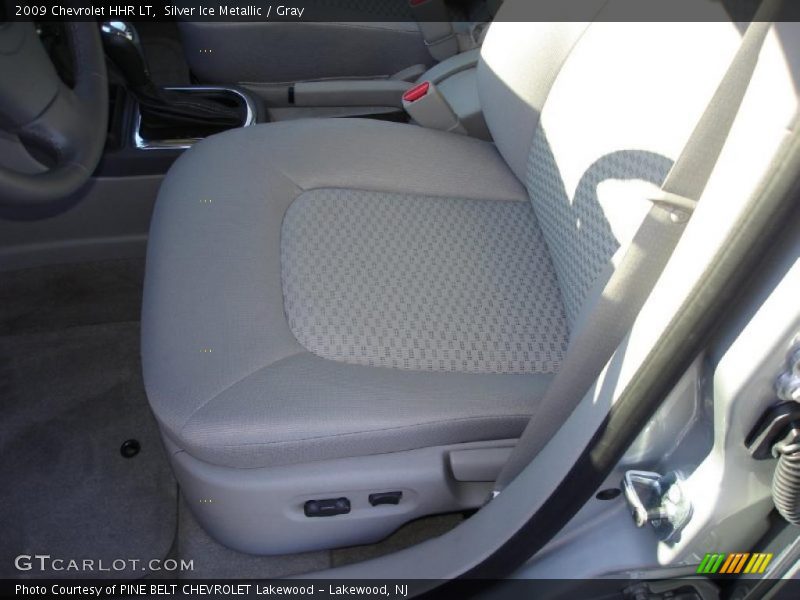 Silver Ice Metallic / Gray 2009 Chevrolet HHR LT