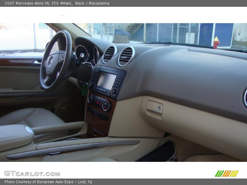 Black / Macadamia 2007 Mercedes-Benz ML 350 4Matic