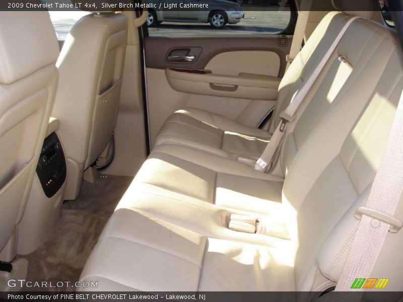 Silver Birch Metallic / Light Cashmere 2009 Chevrolet Tahoe LT 4x4