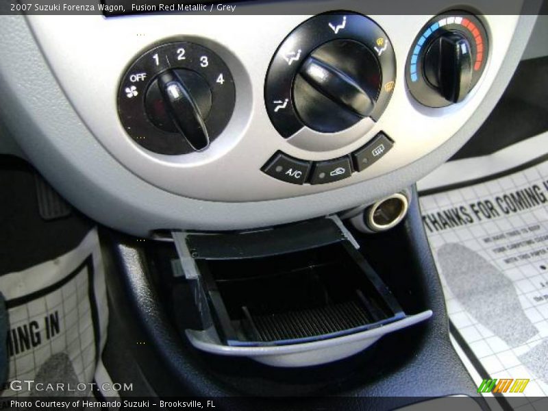 Fusion Red Metallic / Grey 2007 Suzuki Forenza Wagon