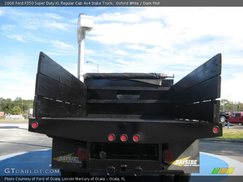 Oxford White / Dark Flint 2006 Ford F350 Super Duty XL Regular Cab 4x4 Stake Truck