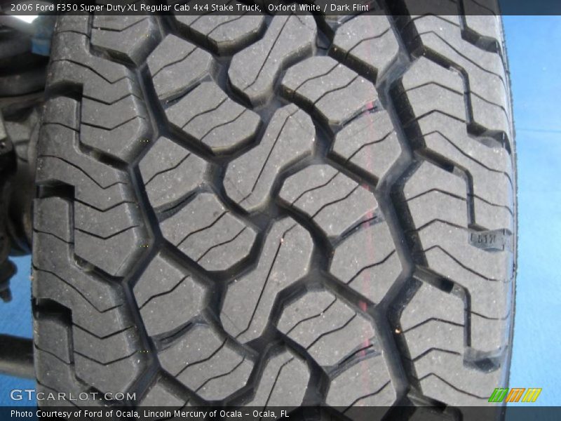 Oxford White / Dark Flint 2006 Ford F350 Super Duty XL Regular Cab 4x4 Stake Truck