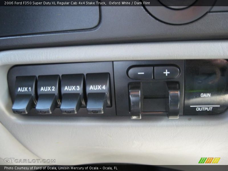 Oxford White / Dark Flint 2006 Ford F350 Super Duty XL Regular Cab 4x4 Stake Truck