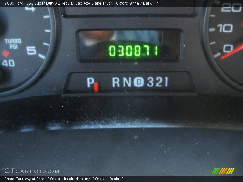 Oxford White / Dark Flint 2006 Ford F350 Super Duty XL Regular Cab 4x4 Stake Truck