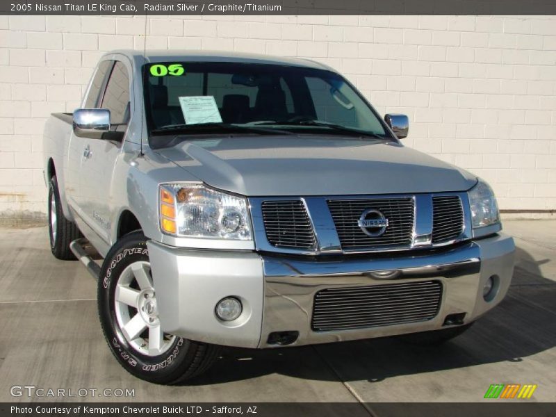 Radiant Silver / Graphite/Titanium 2005 Nissan Titan LE King Cab