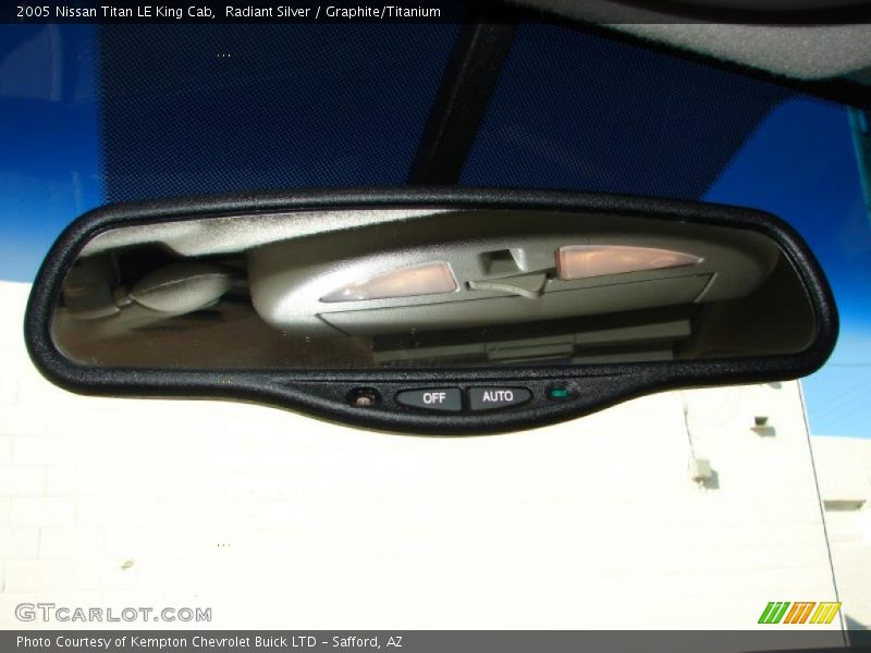 Radiant Silver / Graphite/Titanium 2005 Nissan Titan LE King Cab
