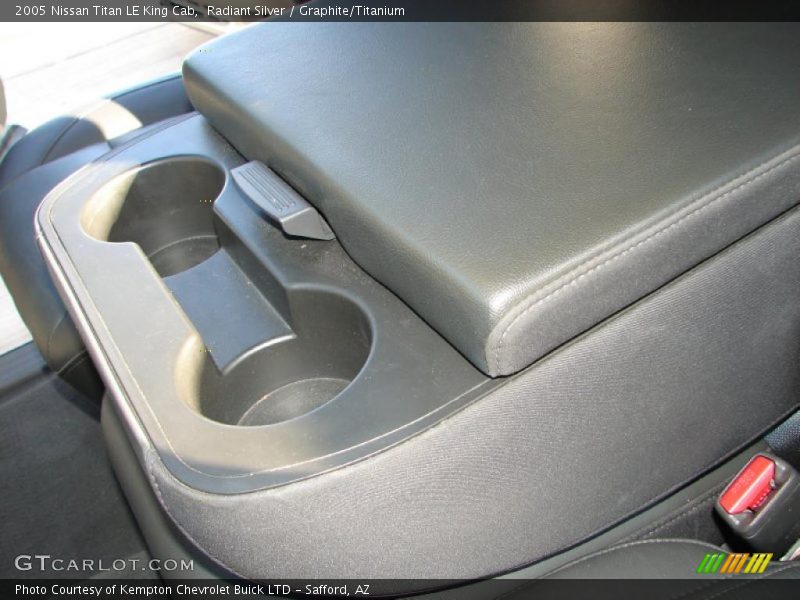 Radiant Silver / Graphite/Titanium 2005 Nissan Titan LE King Cab