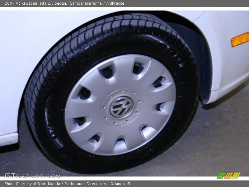Campanella White / Anthracite 2007 Volkswagen Jetta 2.5 Sedan