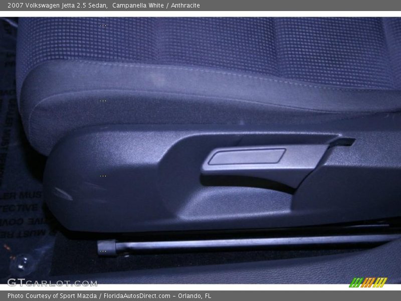 Campanella White / Anthracite 2007 Volkswagen Jetta 2.5 Sedan