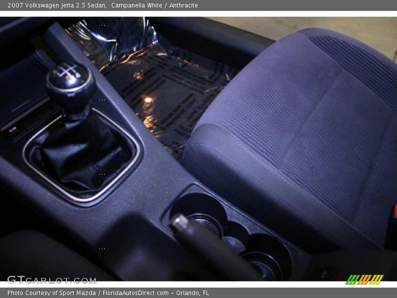 Campanella White / Anthracite 2007 Volkswagen Jetta 2.5 Sedan