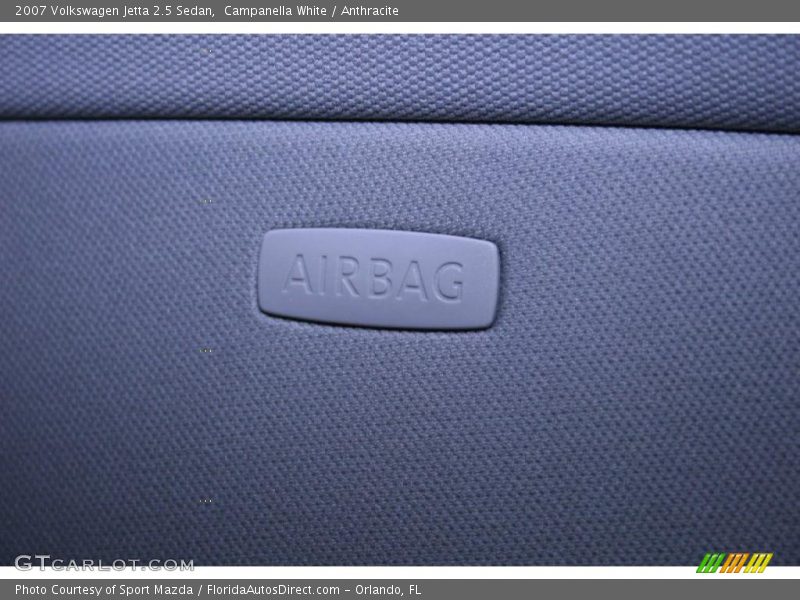 Campanella White / Anthracite 2007 Volkswagen Jetta 2.5 Sedan