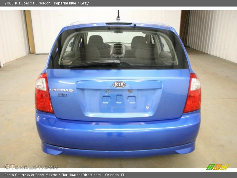 Imperial Blue / Gray 2005 Kia Spectra 5 Wagon