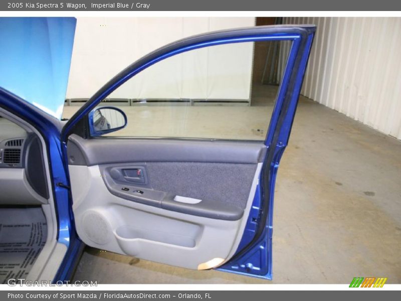 Imperial Blue / Gray 2005 Kia Spectra 5 Wagon