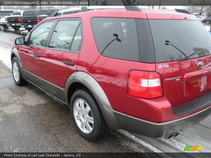 Redfire Metallic / Pebble 2005 Ford Freestyle SE AWD