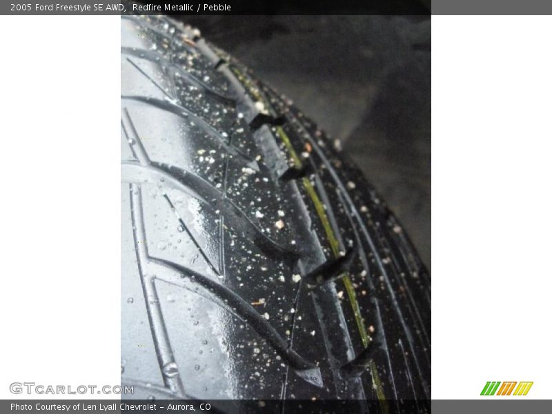 Redfire Metallic / Pebble 2005 Ford Freestyle SE AWD